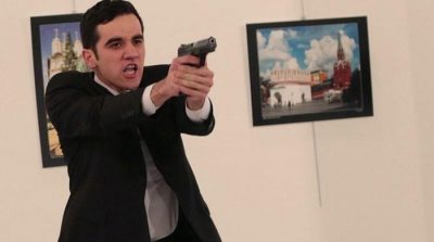 Turkey blocks Dutch TV website for showing Russian envoy shooting images