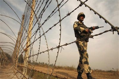 Used to whizzing bullets, IHK border farmers now hit by drought