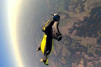 Canadian wingsuit jumper dies in China: report