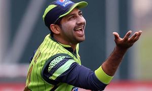 Azhar, Sarfraz in running for Test, ODI captaincy