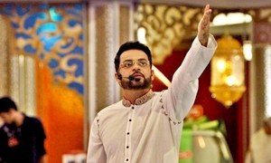 Pemra bans Amir Liaquat's 'Aisay Nahi Chalay Ga' on Bol