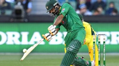 Pakistan beat Australia by 6 wickets