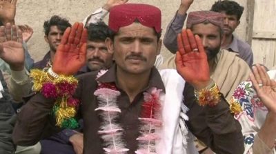 Bride runs away from wedding in Ghotki, groom stages sit-in