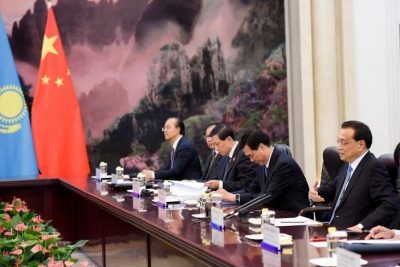 Chinese Premier Li Keqiang (R) meets Kazakhstan's President Nursultan Nazarbayev (not pictured) at the Great Hall of the People in Beijing, China May 14, 2017. REUTERS/Etienne Oliveau/Pool/